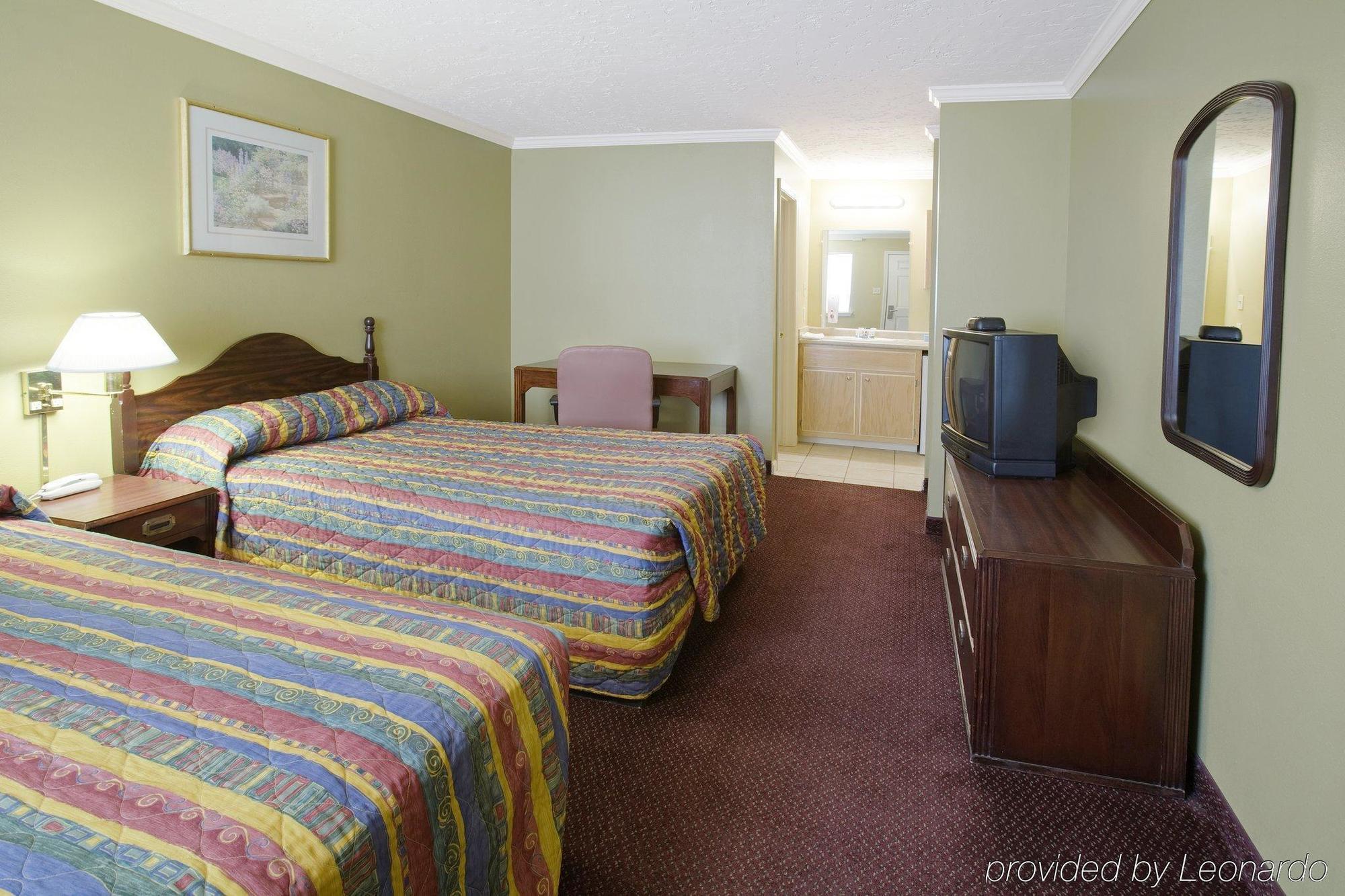 Super 8 By Wyndham Picayune Room photo